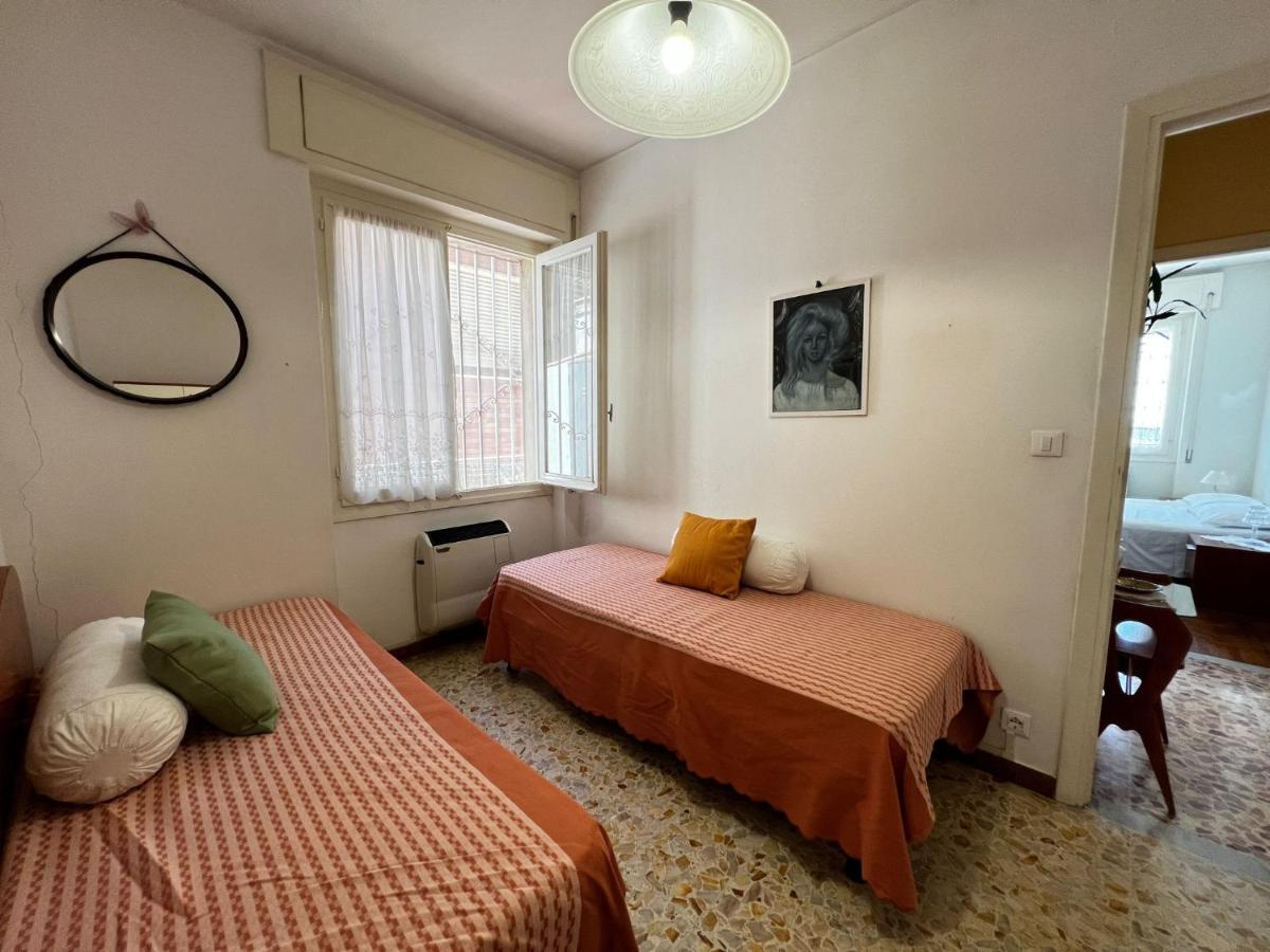 Suite A 2 Passi Dalla Spiaggia - Ospedaletti Εξωτερικό φωτογραφία